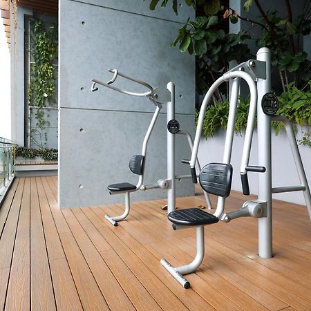Ceylonz Suites By Mykey Kuala Lumpur Kültér fotó Outdoor gym equipment